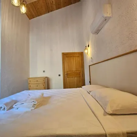 Sarnic Villa